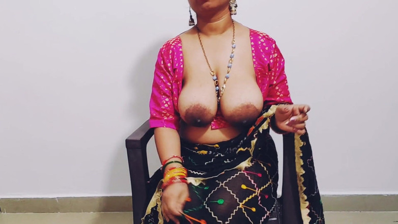 Desi Pari Bhabhi: Matrigna indiana e figliastro