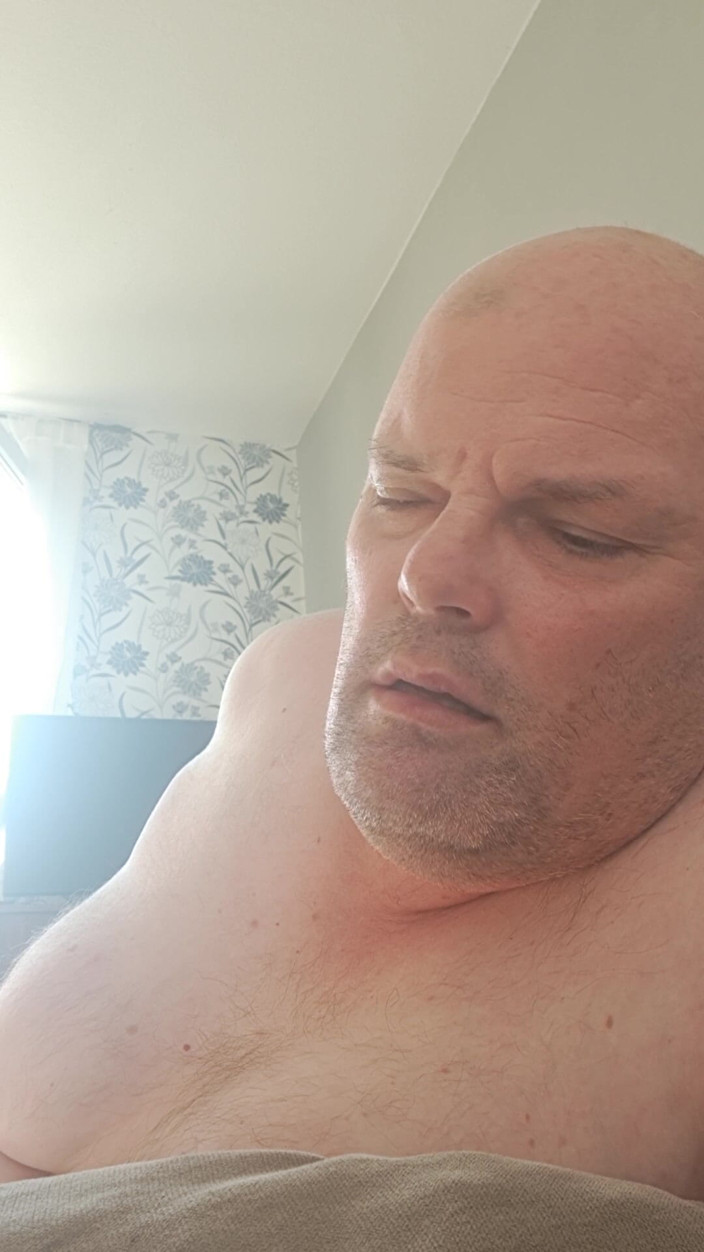 Fickspecht: Idiot-knull Och Sedan Pluggade Slampan