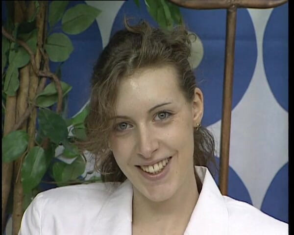 YOUR FIRST PORN: Steffi - amatérka stříká orgasmus Des Monats