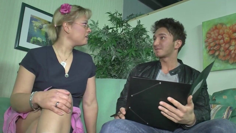 Muschi movie official: คุณนายเซ็กซี่ ดูดควย เลียหี เย็ดหี threesome