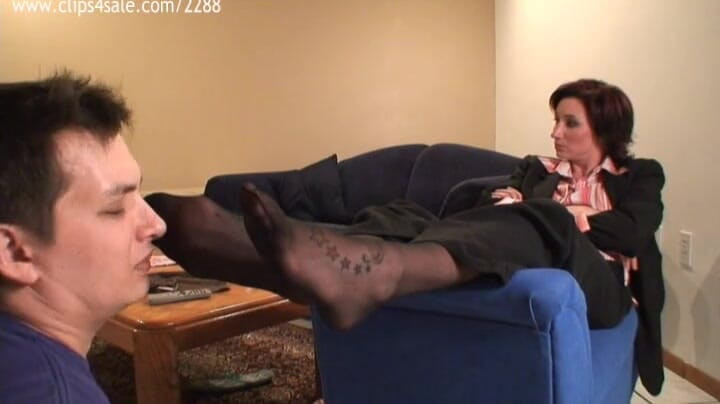 Princess Nikki's Foot Fetish & Foot Worship Club: Calze puzzolenti sporche
