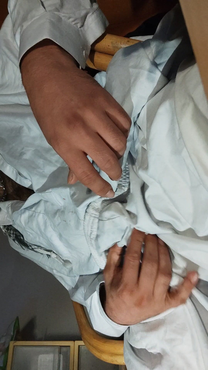 SmokedAlloy2: Dirtyjunkbro berpakaian seperti orang Afghanistan, bermain dengan zakarnya yang kotor