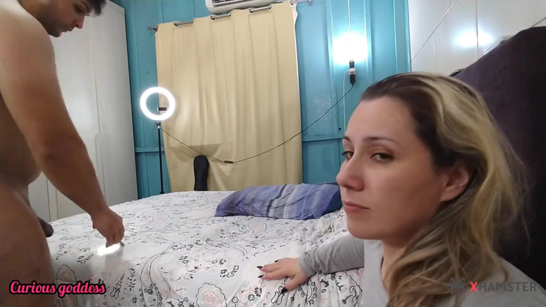 Adrian And Curious: Dewi rambut pirang yang penasaran jilat pantat montok kulit putih...