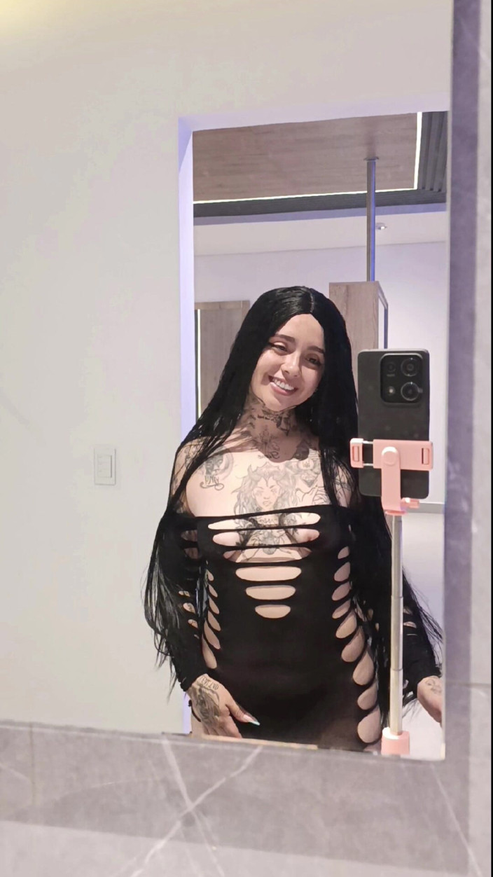 Dalyla: Je favoriete model in je favoriete hotel