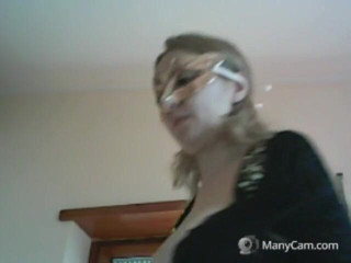 savannahamatoriale: Eres un gusano. Mi wc