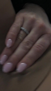 MILF Collants marron masturbation en fourrure
