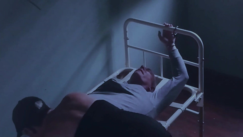 The adventures of Kylie Britain: El oficial