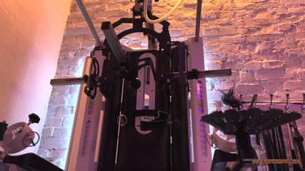 Mistress April: Dominatrix Mistress April - Dungeon entry