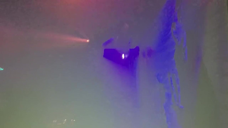 Glamour: I Suck a Guy Cock in Club Public Toilet and...