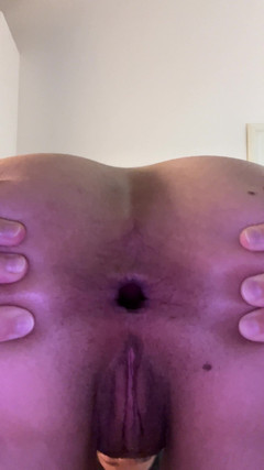 Juicy-Ass: 항문 구멍 열기와 방귀