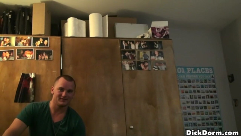 Reality Dudes: Reality Dudes - Robert Makes Bjs Orgasm as They Dare Roommates...