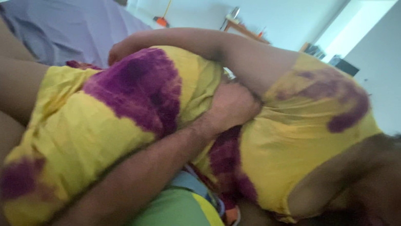 Arabicqueen: Tamil teyzenin beyaz büyük göğüsleri var