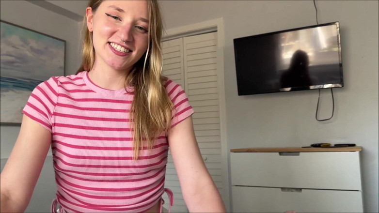 Alex Adams: 애널을 시도하는 십대 의붓딸 - Abbie Sykes - 애널 테라피