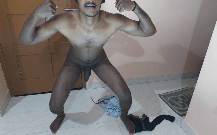 Sagars sexy nude video: Сексуальний індійський хлопець і її сексуальне оголене тіло дивляться на мене і насолоджуються