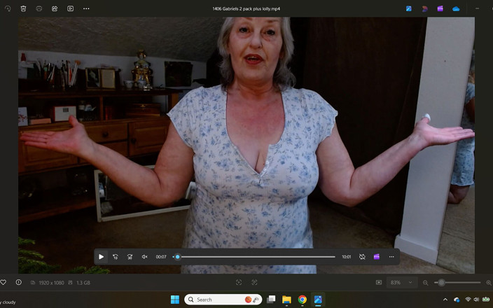 dawnskye1962: 14zerosix 미국 PAWG Dawnskye 가 가브리엘에게 팬티 2쌍과 보지 팝을 보냈어