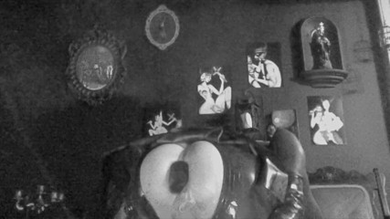 Kali Futa: Buttpluged dan rubberized
