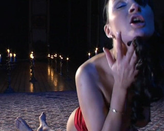 Angel slut anal fucking: Les salopes séduisantes adorent le sexe et le plaisir obscène -...