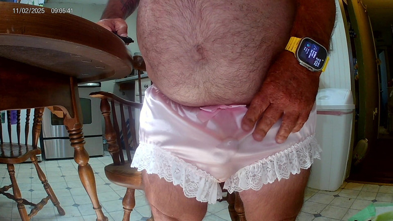 Mark Fletcher: Mokré saténové kalhotky pokryté mrdkou