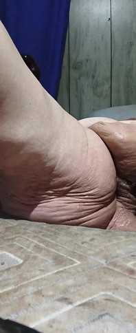Sneaking Fucking Stepmommy While Stepdads in the Other Room