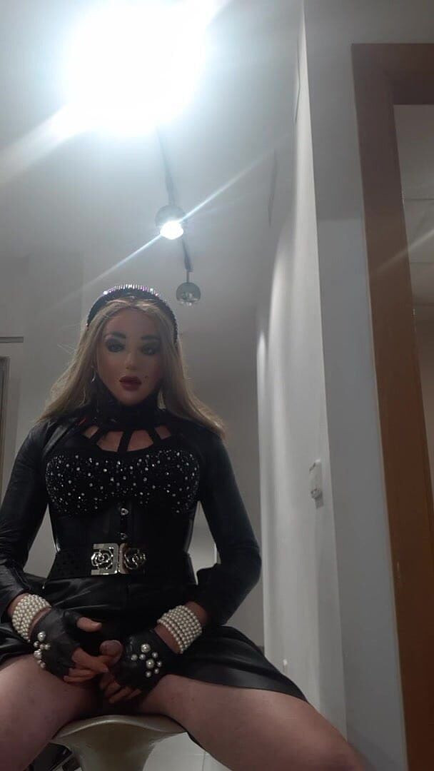 Tatiana Zorrita: Tatiana被禁闭