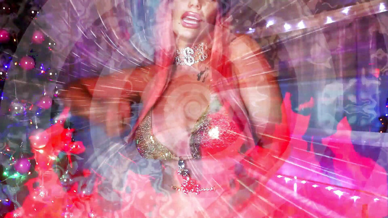 Goddess Misha Goldy: 매혹적인 ASMR! 젖탱이와 보지를 핥는 젖탱이