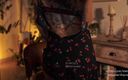 Effy Loweell studio: Frumoasa model Instagram cu un corp perfect își scoate rochia și își dezvăluie...