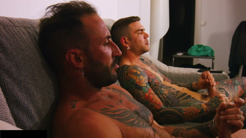 Juan Lucho Gay: Two Spanish Males Masturbate