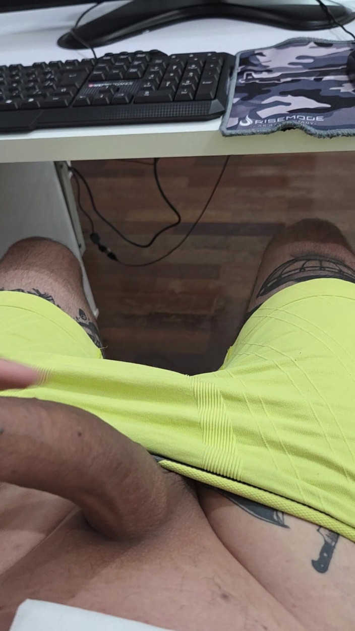 Lkdick8: I Jerked off and Enjoyed It