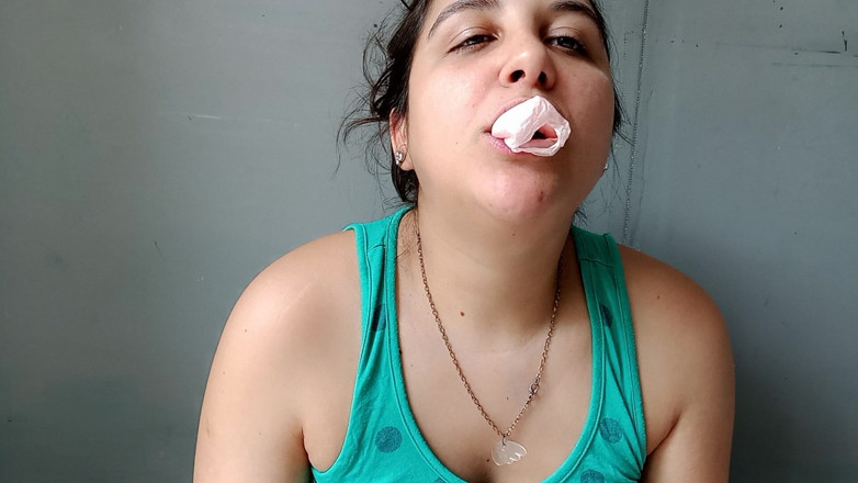 melu_world: Belon hijau dan bubblegum merah jambu menghisap rakaman dekat - Bunny...