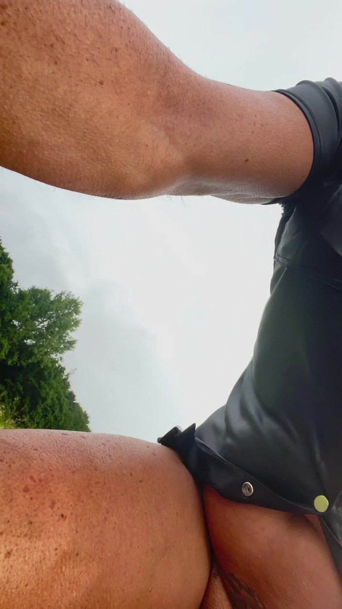 Benb Studio: 네이키드 사이클링