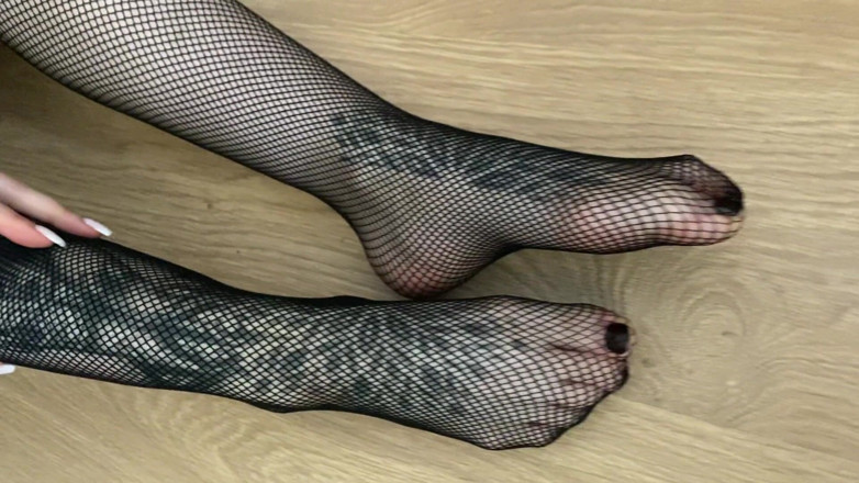 Barbietatoo1: 발 페티쉬. 내 손가락이 너의 입에 넣고 싶어