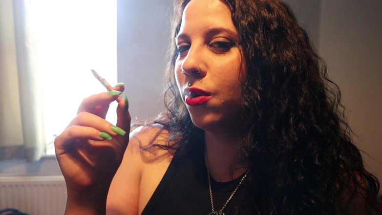 Goddess Kinx: Cewek sange rambut merah dengan bibir dan gabus ini lagi...