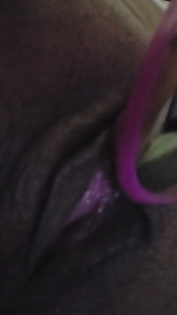 Jugando con mi clítoris upclose