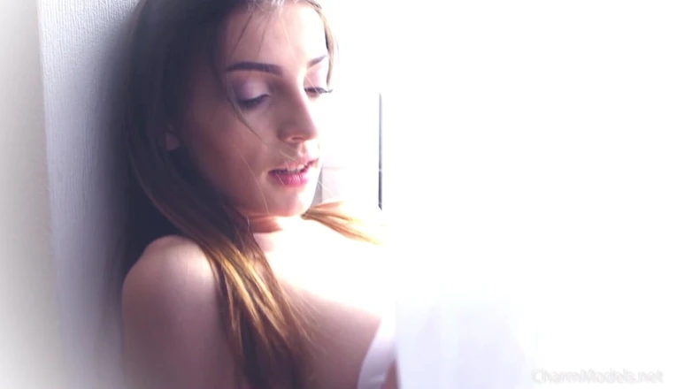 CharmModels: Marlyn transparent video
