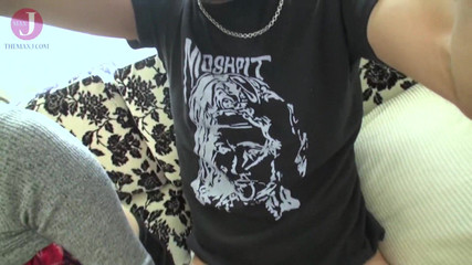 HMJM Japan: Yurippiho vzácný zadek je v plném vzteku a ona vám...