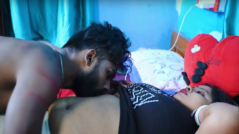 Puja Sarkar: Tharki Manžel.