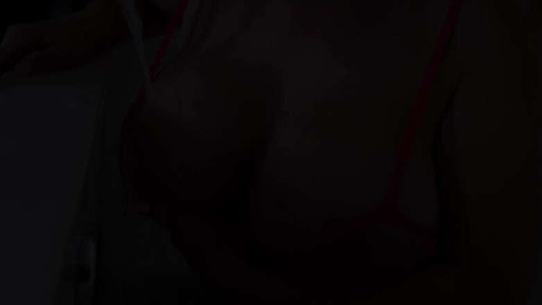 DarkkoTV: Kianna Dior แต่งหน้าในอ่างอาบน้ำฟอง แล้วโดนแตกคา