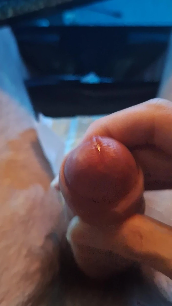 shelby0815: Cowok gamer sama cowok gamer sampai orgasme bergiliran