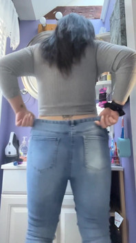 All Natural Big Booty Latina Showing off