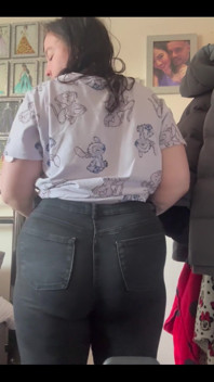 The Bum Shuffle to Get Into Jeans