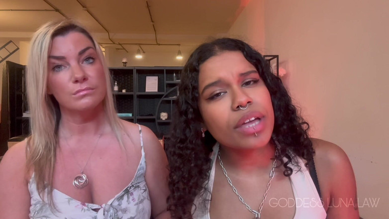 Goddess Luna Law: Zavallı bakire aşağılama