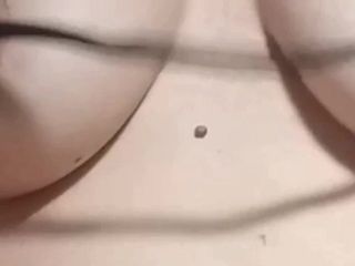 Concha: 我向你展示我的奶子