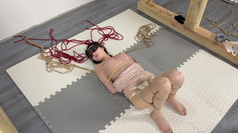 Yanmou: Fan Ol Bondage &amp; Climax Magic Weapon 10 Times