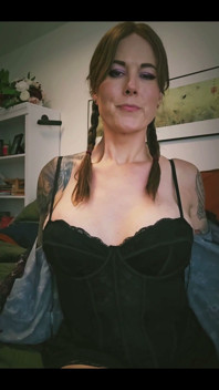 Quick Little Striptease to Start Your Week off!