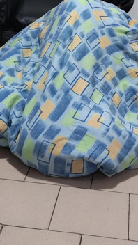 Jasmine的衣服被怪物吃掉