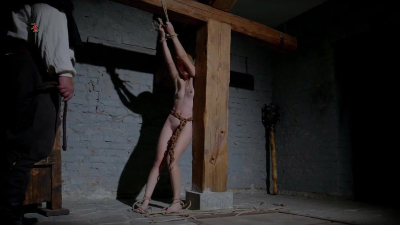 Inquisition and prison world: Điệu nhảy bụng thời trung cổ của người giúp việc...