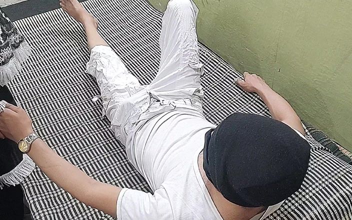 Gullnazkhan: Bhabhi złapał napalonego szwagra masturbuje się, wyczyść hindi audio
