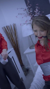 Terri and Missy - Fighting Over a Guy for a Date