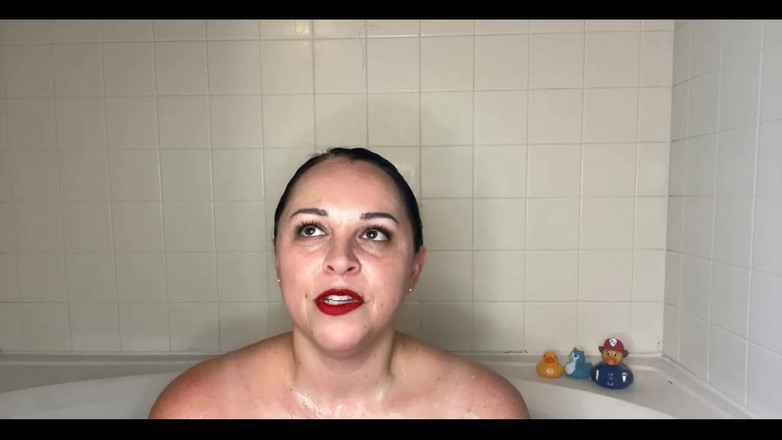 Amanda Thickk: Bañera