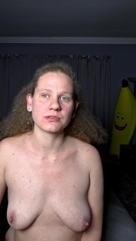Joi wordt een amateur-pornoster
